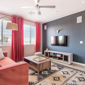 Apartment Modern Cozysuites - Paradise Under The Palm Trees!, Phoenix